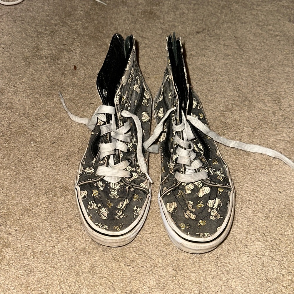 Vans snoopy glow in the dark mummy Halloween high tops zip 4.5